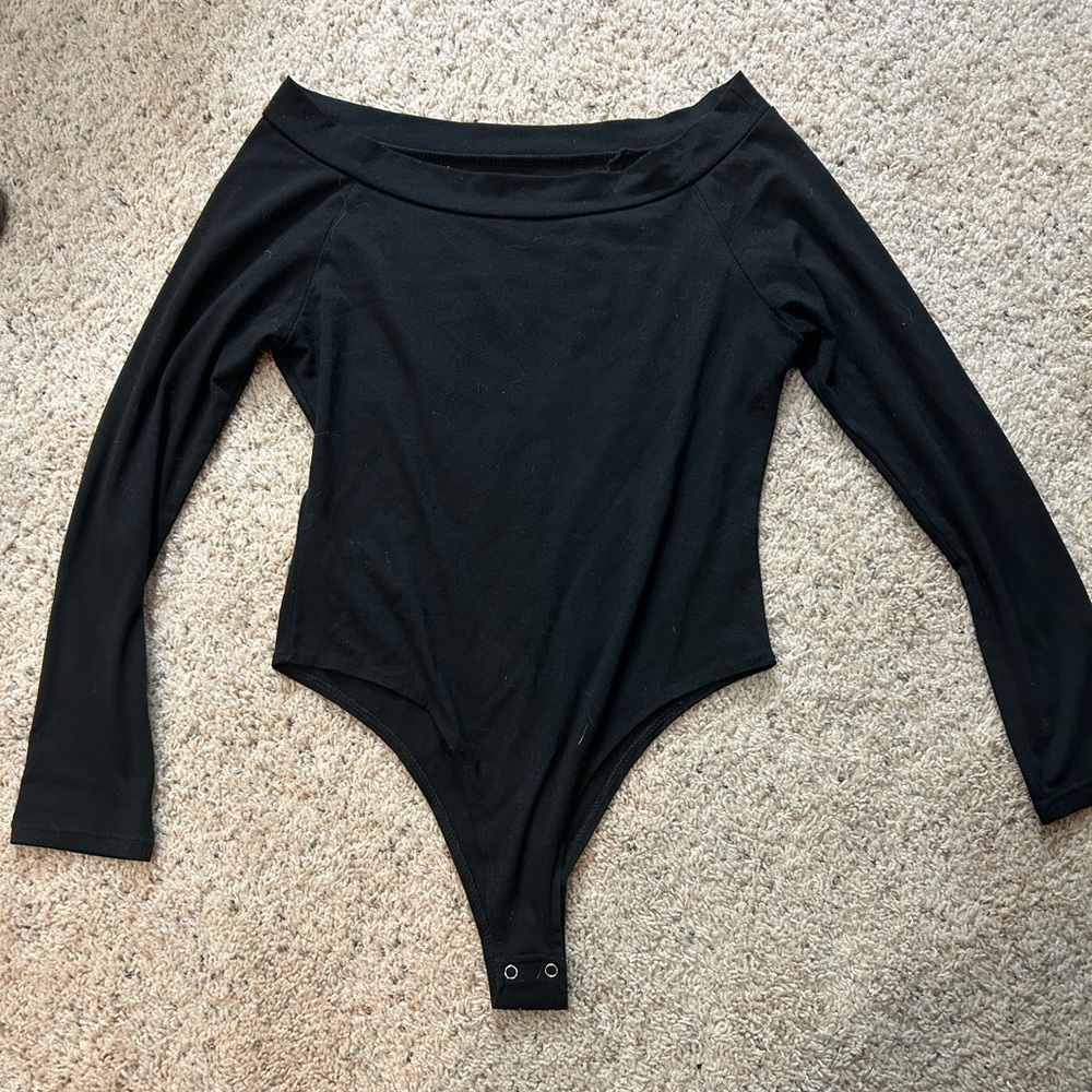 Simple All Black Long Sleeve Wide Neckline Bodysuit size M